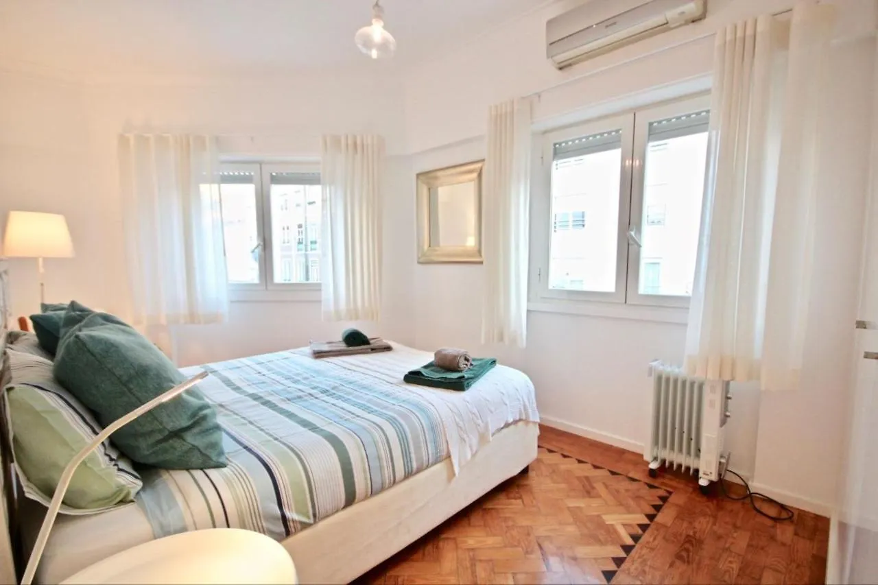 Apartment Akicity Ourique Targa Lisbon Portugal